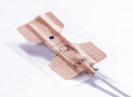 মেড আনুষাঙ্গিক কারখানা আঠালো এককালীন পালস অক্সিমিটার ফিঙ্গার প্রোব দৈর্ঘ্য 90 সেমি সাদা রঙ